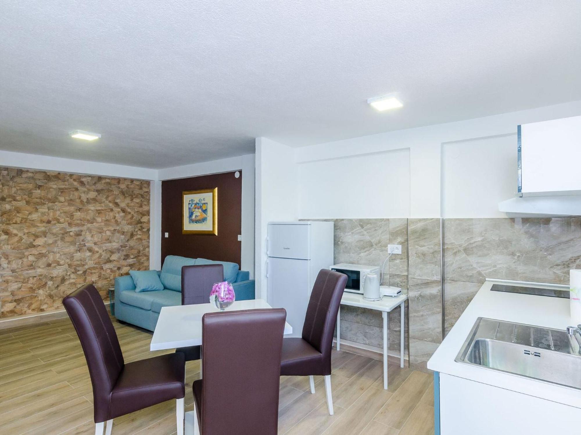 Apartments Paula - One Bedroom Apartment With Shared Terrace Dubrovnik Dış mekan fotoğraf